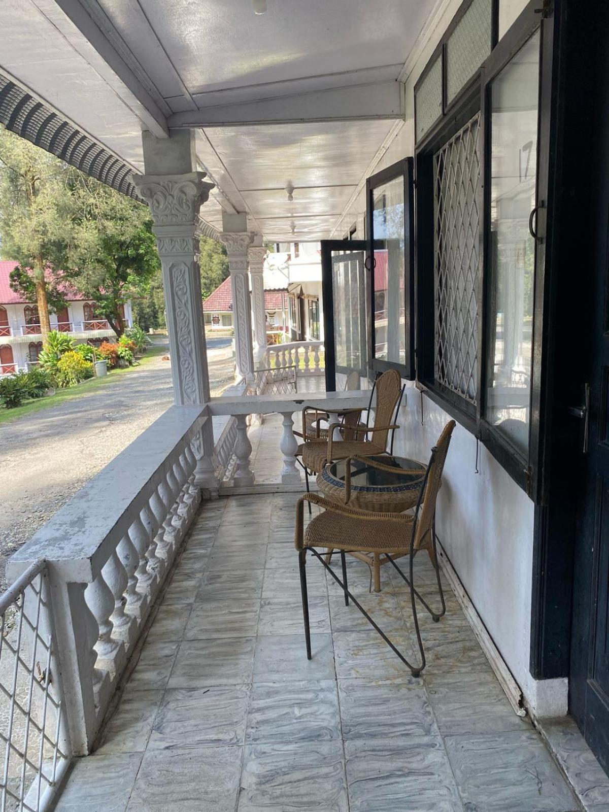 Sibayak Multinational Rest House Berastagi Exterior foto
