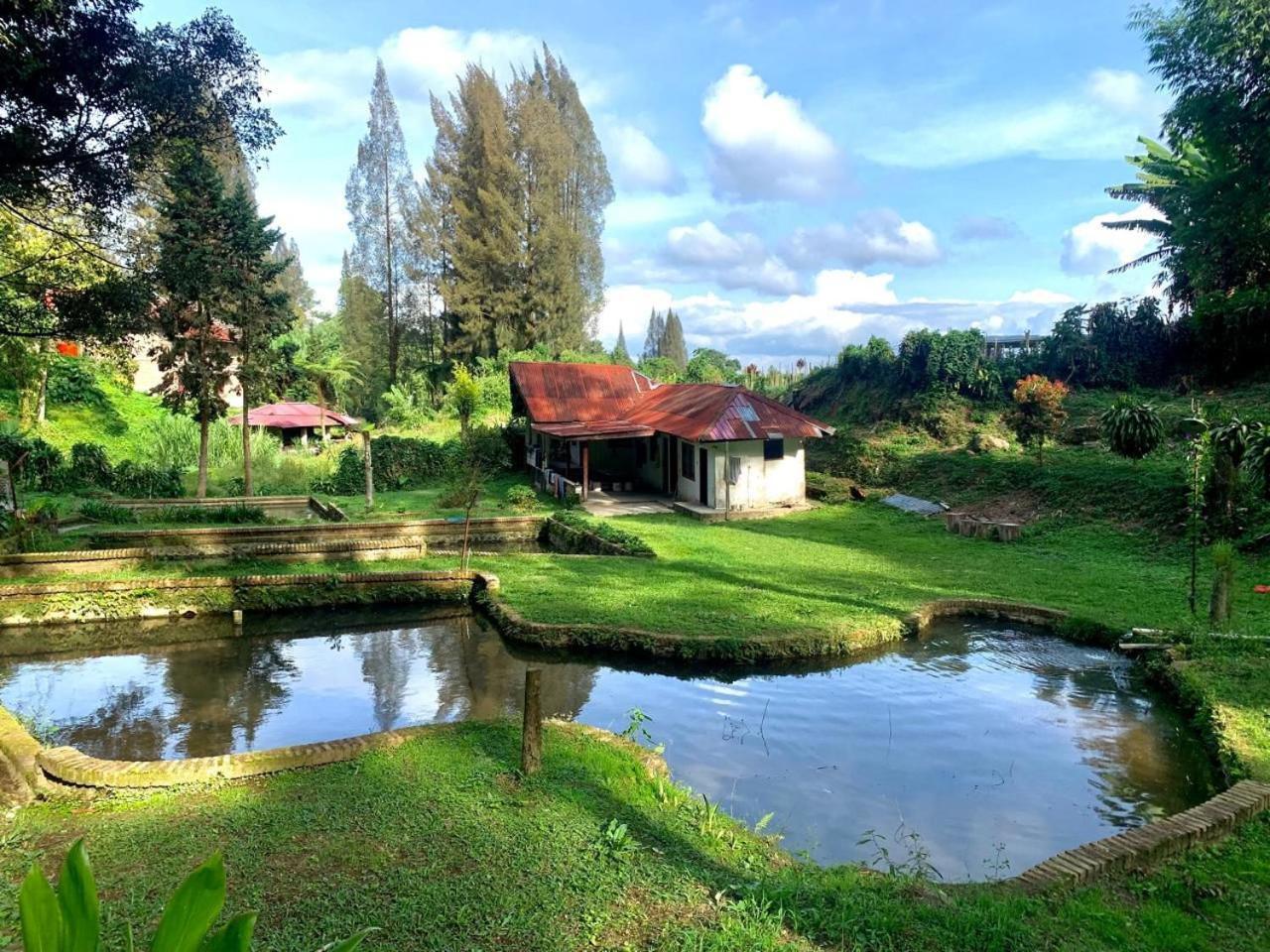 Sibayak Multinational Rest House Berastagi Exterior foto